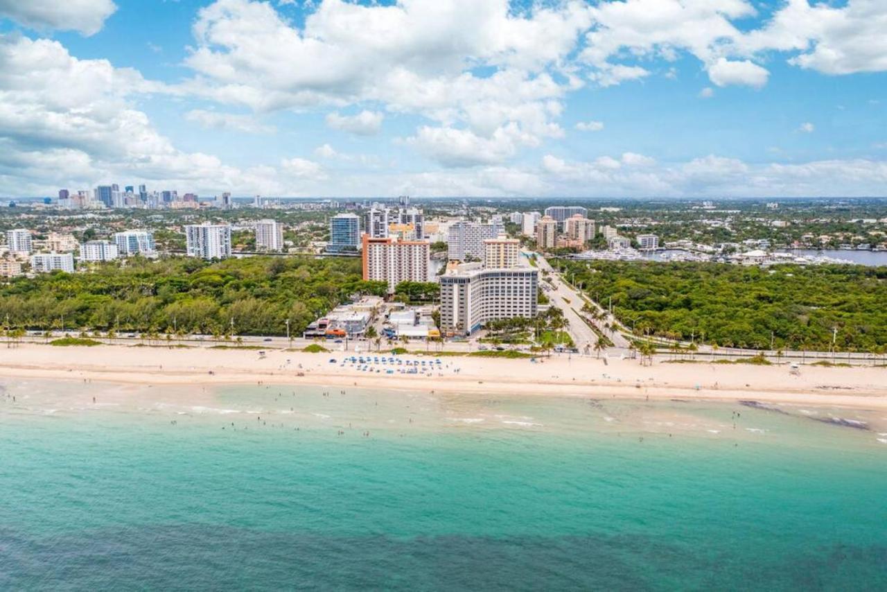 The Purple Pelican Beachfront With Ocean Balcony Unit 3 فورت لودرديل المظهر الخارجي الصورة