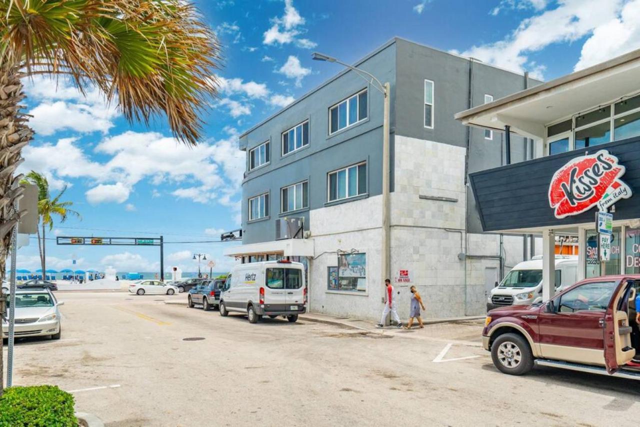 The Purple Pelican Beachfront With Ocean Balcony Unit 3 فورت لودرديل المظهر الخارجي الصورة