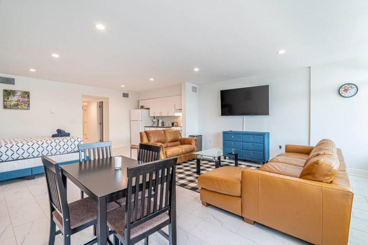 The Purple Pelican Beachfront With Ocean Balcony Unit 3 فورت لودرديل المظهر الخارجي الصورة